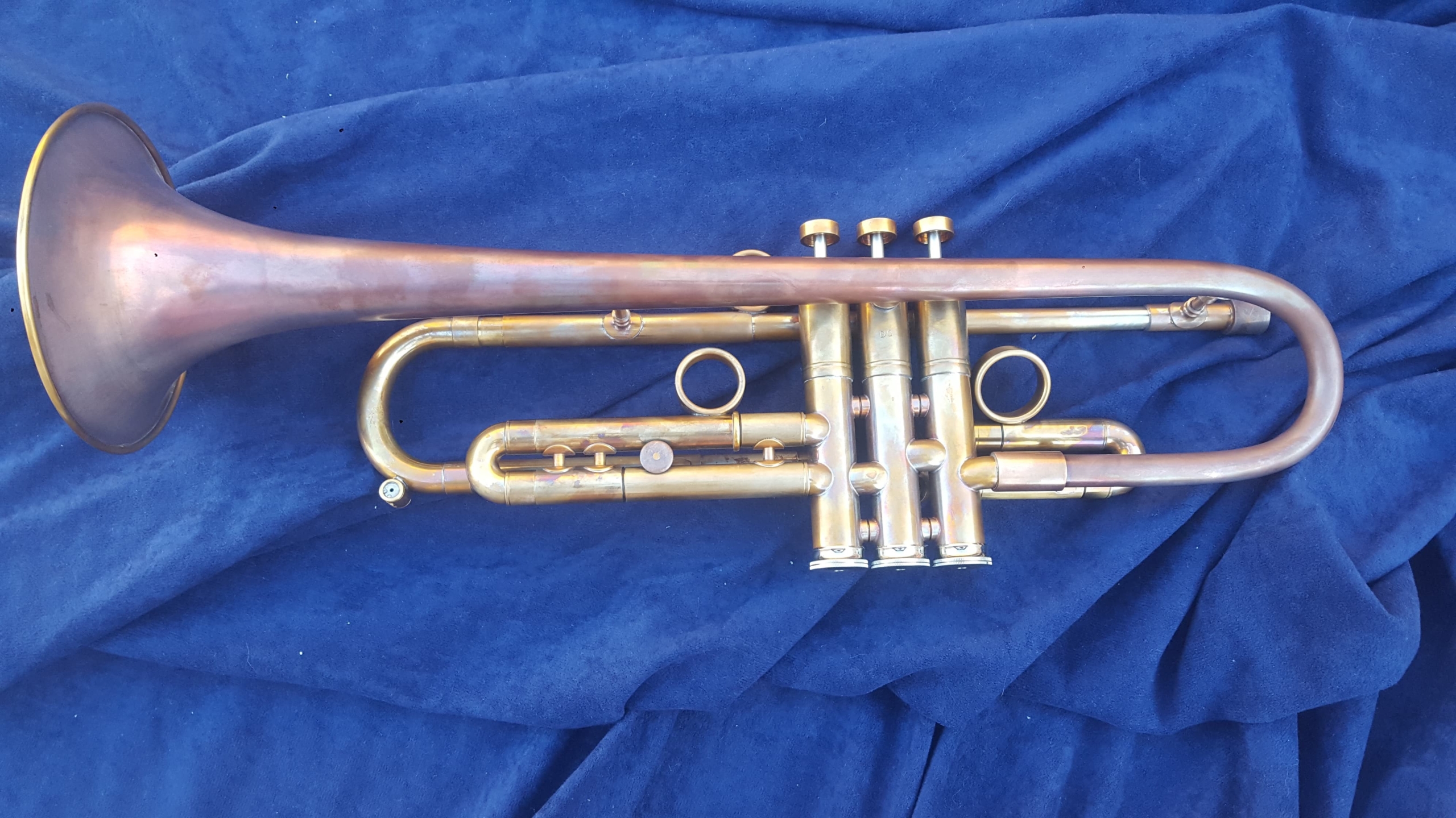 Del Quadro Custom Grizzly Trumpet with an Acid Finish