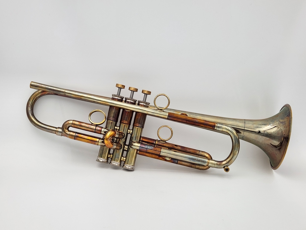 Del Quadro Custom IL CAPO trumpet in an acid finish